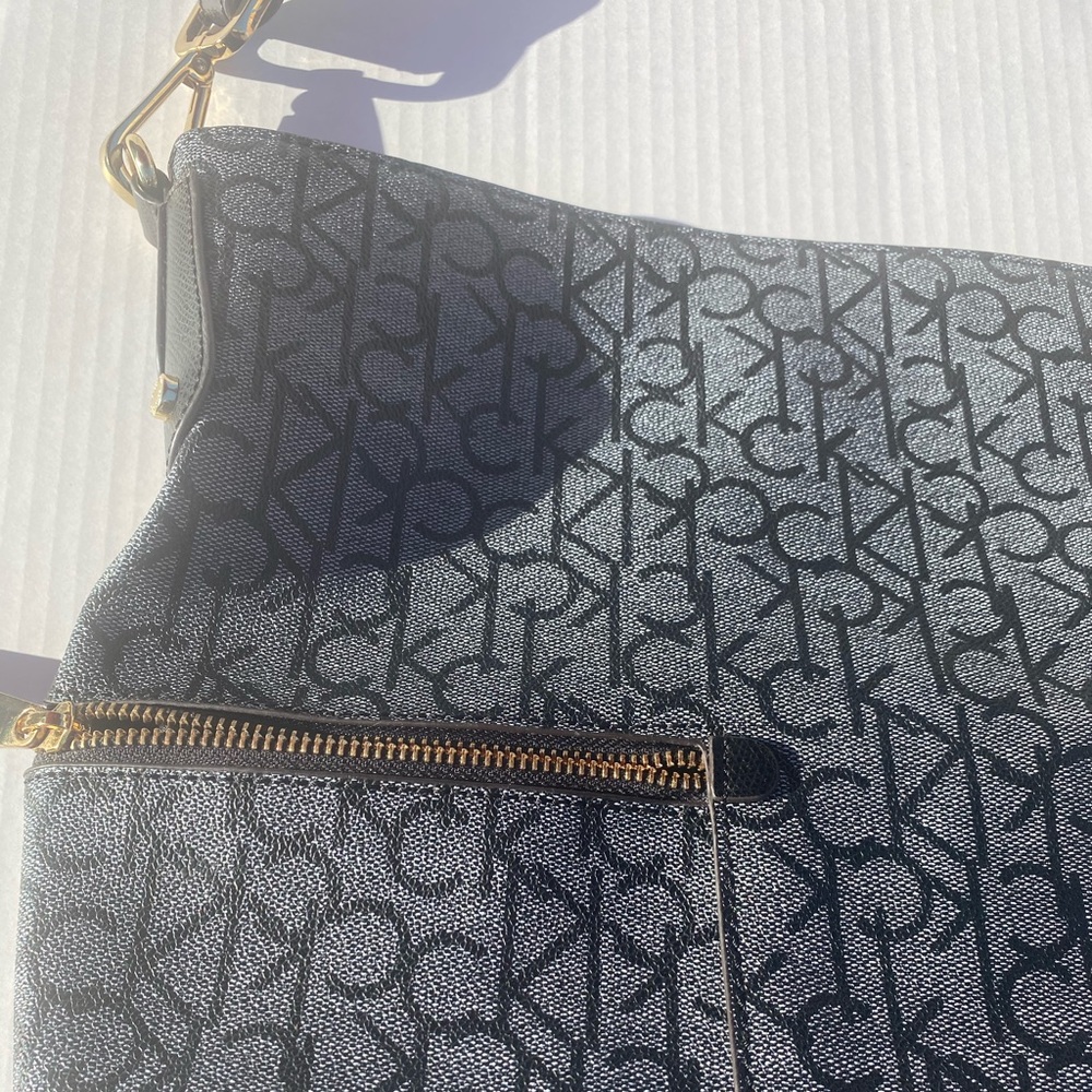 Calvin Klein Handbag - Picture 16 of 16
